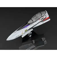 1/20 Scale Model Kit - PLAMAX - Super Dimension Fortress Macross / VF-25F Messiah Valkyrie