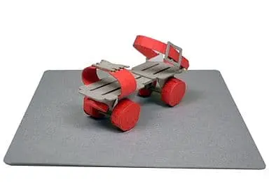 Miniature Art Kit - Roller Skates