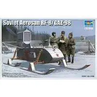 1/35 Scale Model Kit - Snowmobile