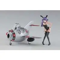 Egg Girls Collection 09 Claire Frost (Bunny Girl) w/MiG-15 Model Kit