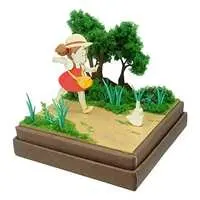 Miniature Art Kit - My Neighbor Totoro / Kusakabe Mei & Totoro