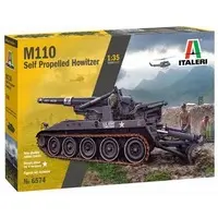 Plastic Model Kit - Self-propelled artillery