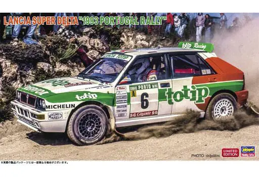 Lancia Super Delta "1993 Portugal Rally" Model Kit