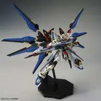 Gundam Models - MOBILE SUIT GUNDAM SEED DESTINY / Lacus Clyne & Strike Freedom Gundam