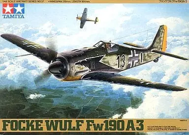 1/48 Scale Model Kit - Focke-Wulf / Messerschmitt Bf 109 & Supermarine Spitfire