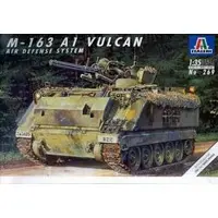 1/35 Scale Model Kit - Tank