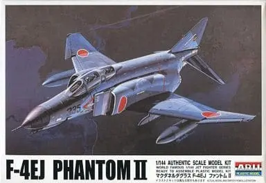1/144 Scale Model Kit - World Famous Jet Fighter Series / F-4