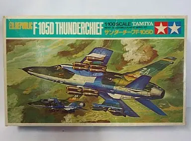 1/100 Scale Model Kit - Fighter aircraft model kits / Republic F-105 Thunderchief