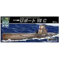 1/700 Scale Model Kit - U-boat