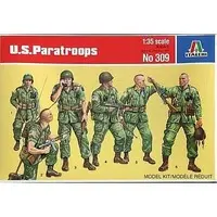 1/35 Scale Model Kit - Tank