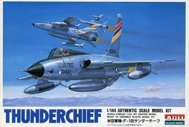 1/144 Scale Model Kit - World Famous Jet Fighter Series / Republic F-105 Thunderchief