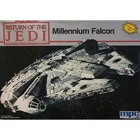 Plastic Model Kit - STAR WARS / Millennium Falcon