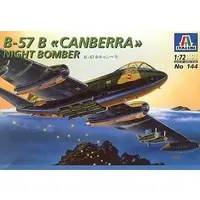 1/72 Scale Model Kit - Bomber