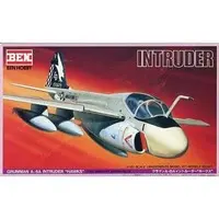 1/100 Scale Model Kit - Aircraft / Grumman A-6 Intruder