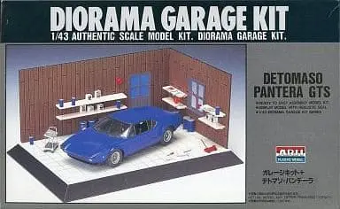 Garage Kit - Plastic Model Kit - Vehicle