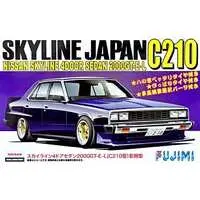 1/24 Scale Model Kit - NISSAN / SKYLINE