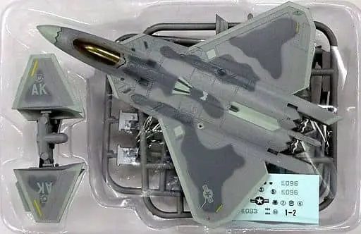 1/144 Scale Model Kit - High Spec Series / F-16 Fighting Falcon & F-22 Raptor