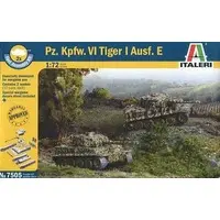 1/72 Scale Model Kit - Tank