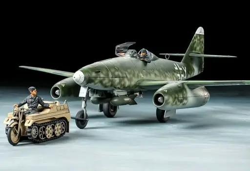 1/48 Scale Model Kit - Fighter aircraft model kits / Sd.Kfz. 2 Kettenkrad & Messerschmitt Me 262 Schwalbe
