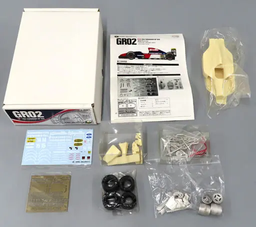Plastic Model Kit - Garage Kit - Formula car / Fondmetal GR02