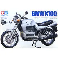 Plastic Model Kit - BMW
