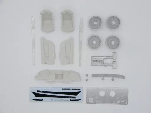 1/24 Scale Model Kit - Vehicle