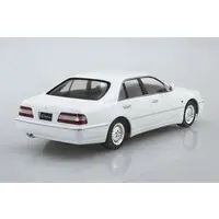 1/24 NISSAN Y33 CIMA '96 Model Kit