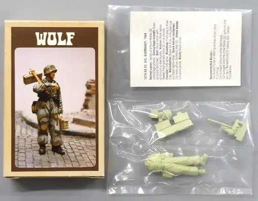 1/35 Scale Model Kit - People/Animals