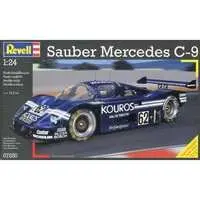 1/24 Scale Model Kit - Vehicle