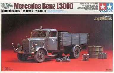 1/35 Scale Model Kit - Mercedes-Benz
