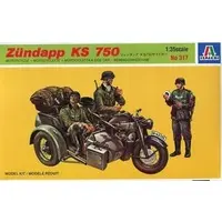 1/35 Scale Model Kit - Vehicle