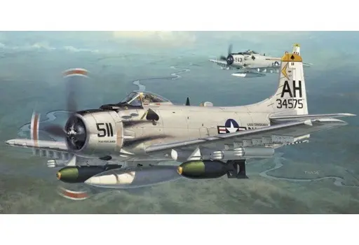 1/72 Scale Model Kit - Attack helicopter / Douglas A-1 Skyraider