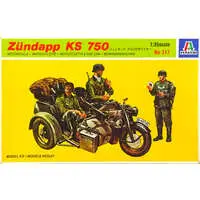 1/35 Scale Model Kit - Vehicle