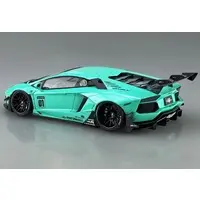 1/24 Scale Model Kit - Lamborghini