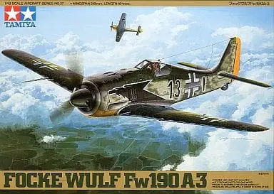 1/48 Scale Model Kit - Focke-Wulf / Supermarine Spitfire & Messerschmitt Bf 109