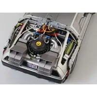 Timemachine from BACK TO THE FUTURE PartⅠ Model Kit