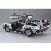 Timemachine from BACK TO THE FUTURE PartⅠ Model Kit
