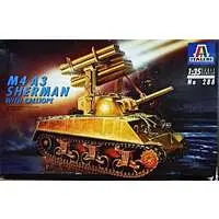 1/35 Scale Model Kit - Tank