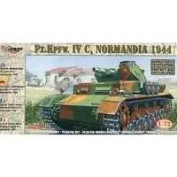 1/72 Scale Model Kit - Tank