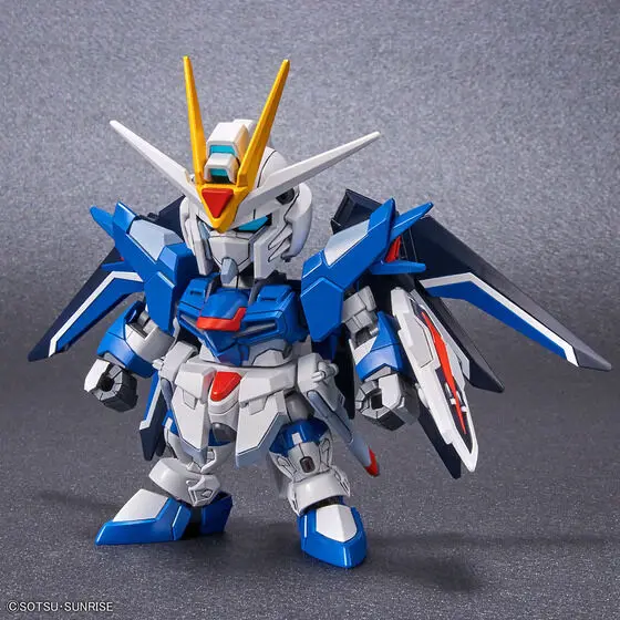 HIGH GRADE (HG) - SD GUNDAM / Freedom Gundam