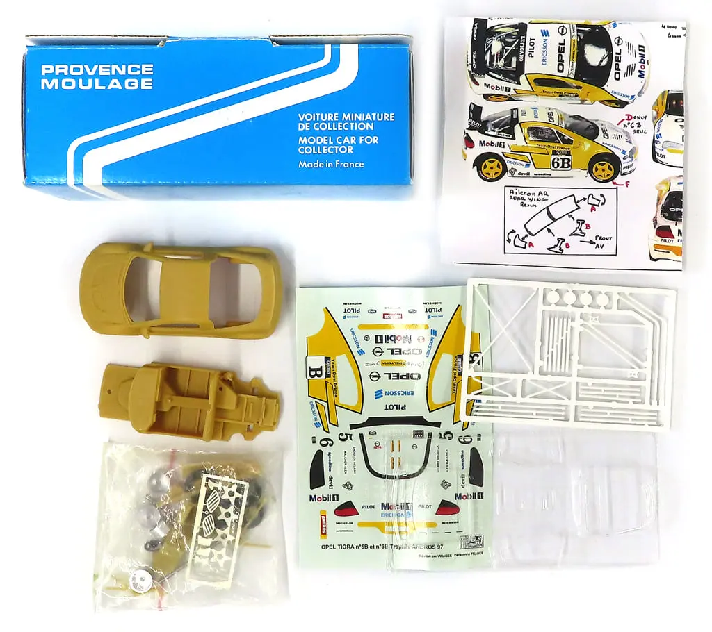 1/43 Scale Model Kit - Vehicle