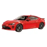 The Model Car - 1/24 Scale Model Kit - Vehicle