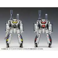 1/100 Scale Model Kit - Super Dimension Fortress Macross