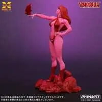 Plastic Model Kit - Vampirella / Jose Gonzalez