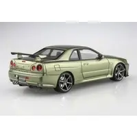 1/24 Scale Model Kit - PRE-PAINTED MODEL / SKYLINE
