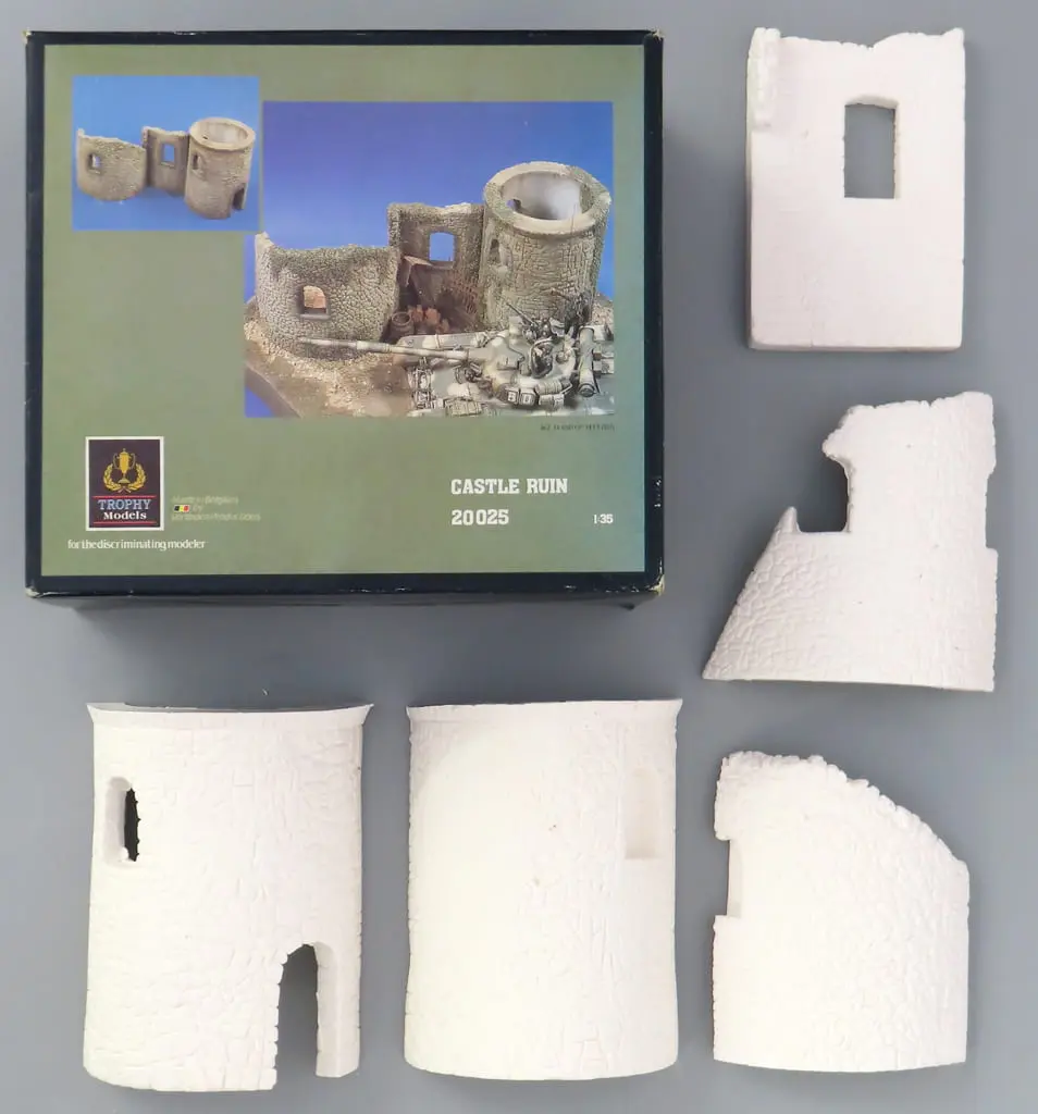 1/35 Scale Model Kit - Castle