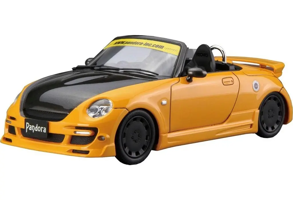 The Tuned Car - 1/24 Scale Model Kit - DAIHATSU