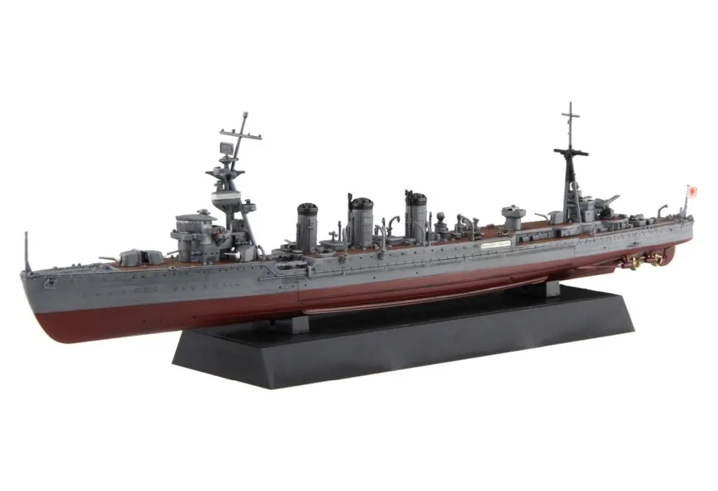 1/700 Scale Model Kit - Light cruiser