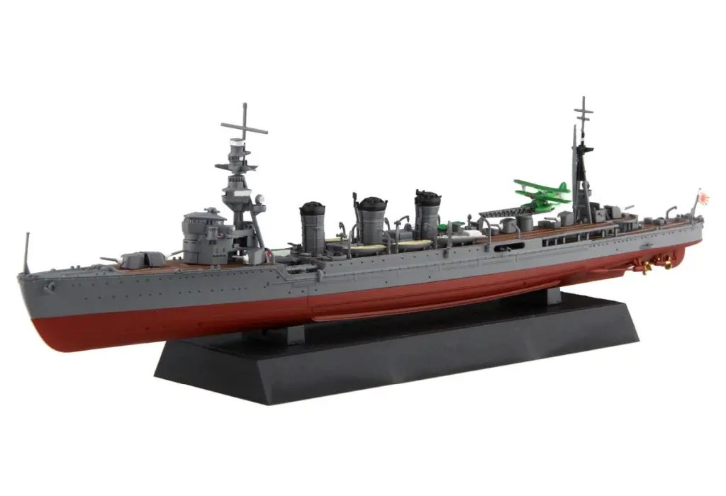 1/700 Scale Model Kit - Light cruiser