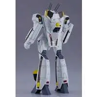 PLAMAX - 1/72 Scale Model Kit - Super Dimension Fortress Macross / VF-1S Battroid Valkyrie & Ichijo Hikaru